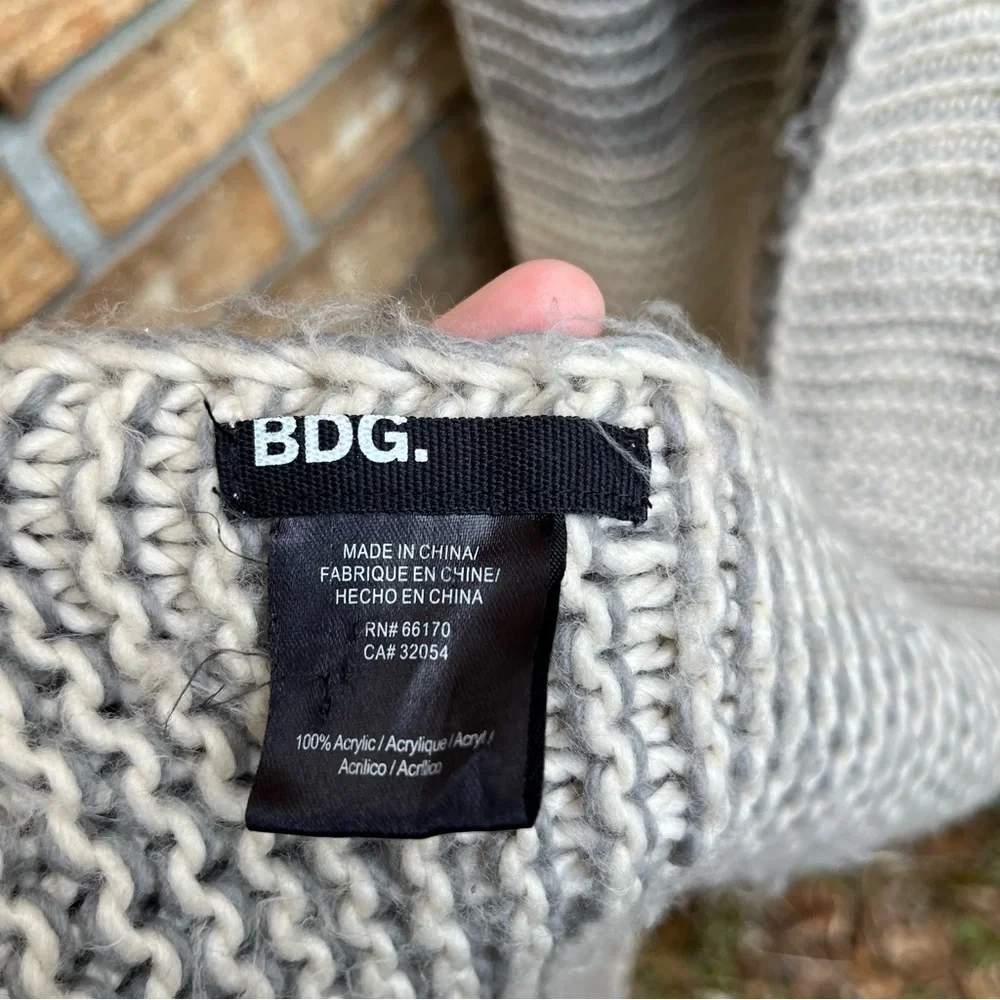 BDG Neutral Chunky Knit Scarf